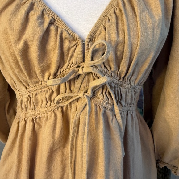 Universal Thread Tan Dress - Picture 2 of 6